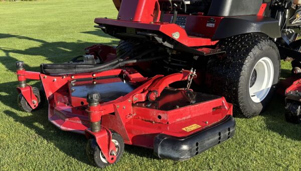 2015 Toro Groundsmaster 4000-D (4WD) - Image 2