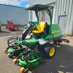 John Deere 7400 Terrain Cut
