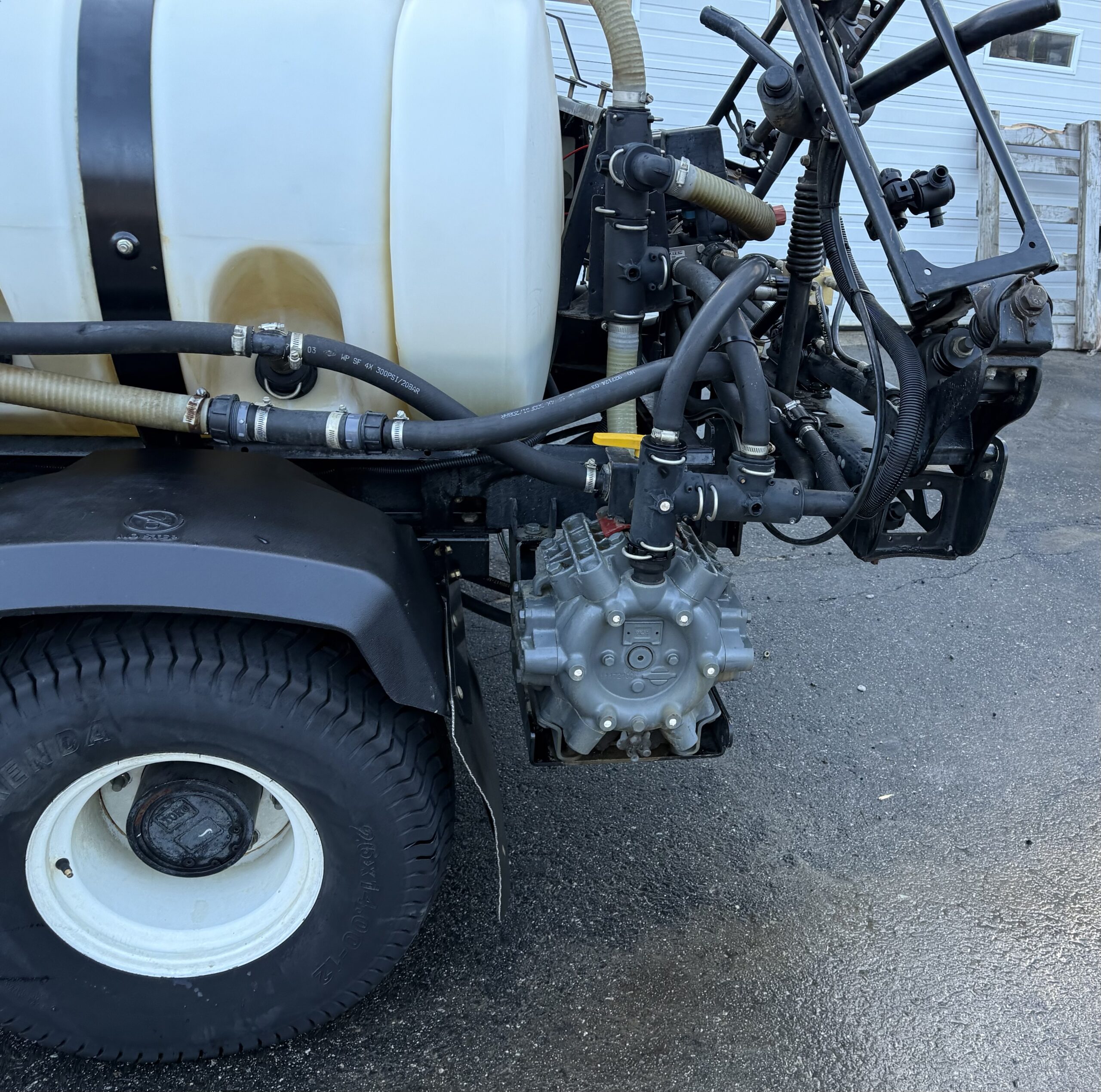 Toro Multipro 5800-D Sprayer - Image 5